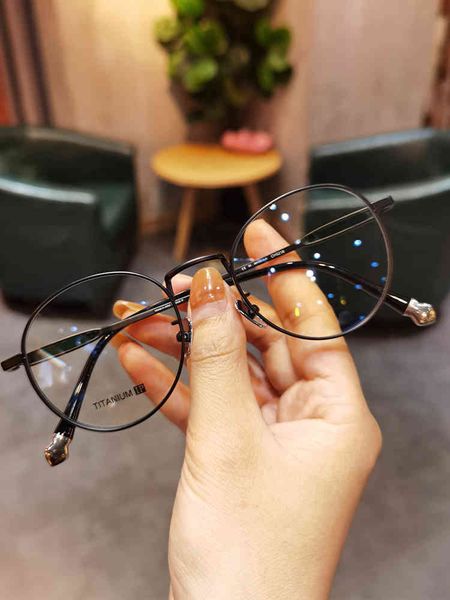 designer sunglasses classic round retra frame for men and women mini face black blue light computer reading glasses, White;black
designer sunglasses classic round retra frame for men and women mini face black blue light computer reading glasses, White;black