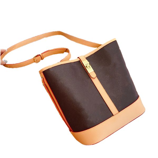 designer women handbag messenger bag shoulder crossbody girl high capacity 2 set portable mother package open pocket bucket plain leather
designer women handbag messenger bag shoulder crossbody girl high capacity 2 set portable mother package open pocket bucket plain leather