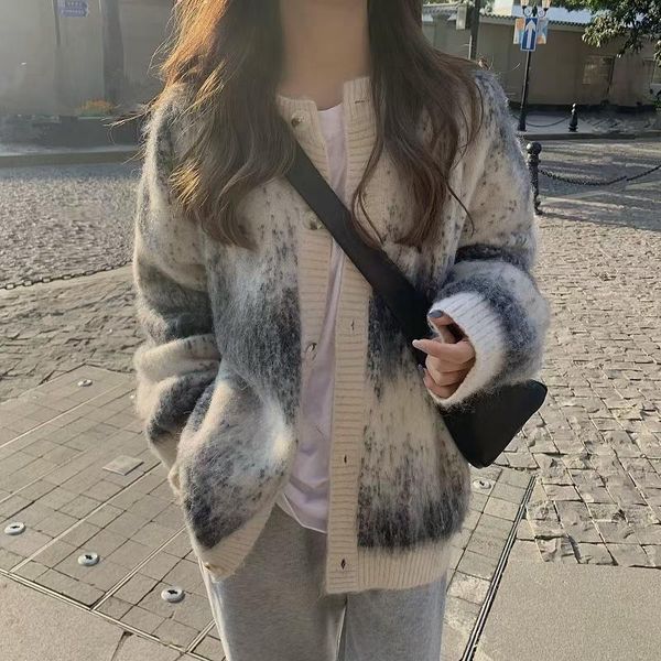 women's knits & tees 2021 autumn and winter ladies casual sports loose fashion style knitted cardigan, White
women's knits & tees 2021 autumn and winter ladies casual sports loose fashion style knitted cardigan, White