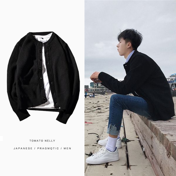 2021 mens new thick knitted cardigan sweater single-breasted solid color round neck casual daily wear men, White;black
2021 mens new thick knitted cardigan sweater single-breasted solid color round neck casual daily wear men, White;black