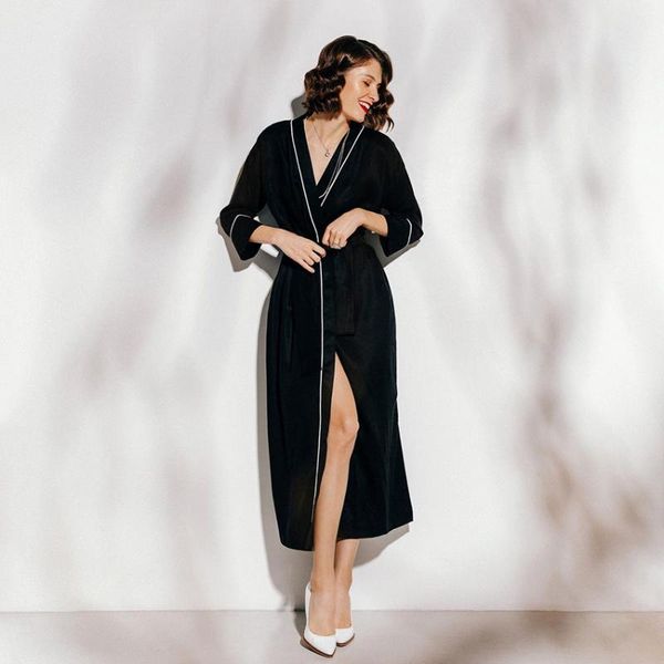 women's sleepwear 2021 satin black robes women bathrobe female bride robe long silk three quarter sleeve wedding dress, Black;red
women's sleepwear 2021 satin black robes women bathrobe female bride robe long silk three quarter sleeve wedding dress, Black;red