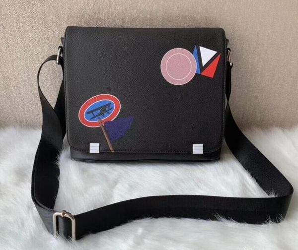 2019ert famous classic designer fashion men leather messenger bags cross body bag school bookbag shoulder bag briefcase 28cm
2019ert famous classic designer fashion men leather messenger bags cross body bag school bookbag shoulder bag briefcase 28cm