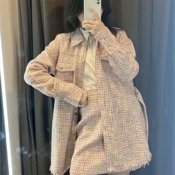 autumn women's clothing fashion collar plaid fringed edge bright silk with belt tweed small fragrance long coat jackets, Black;brown
autumn women's clothing fashion collar plaid fringed edge bright silk with belt tweed small fragrance long coat jackets, Black;brown