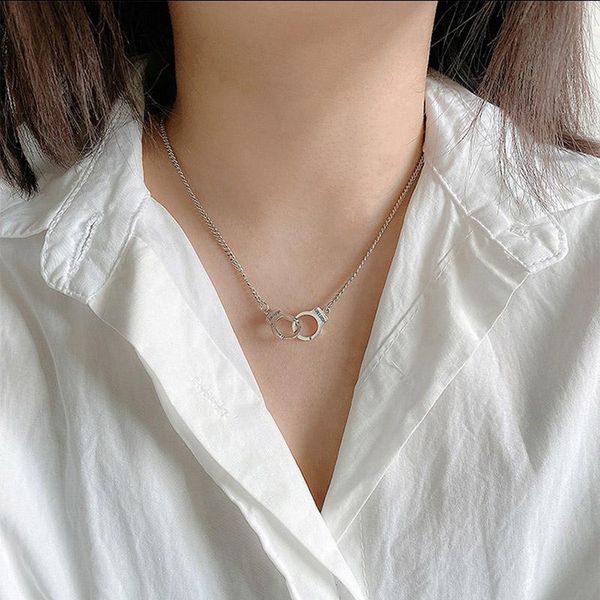 pendant necklaces necklace 2021 fashion joker handcuffs for women hip hop clavicle chains choker jewelry accessories gift, Silver
pendant necklaces necklace 2021 fashion joker handcuffs for women hip hop clavicle chains choker jewelry accessories gift, Silver