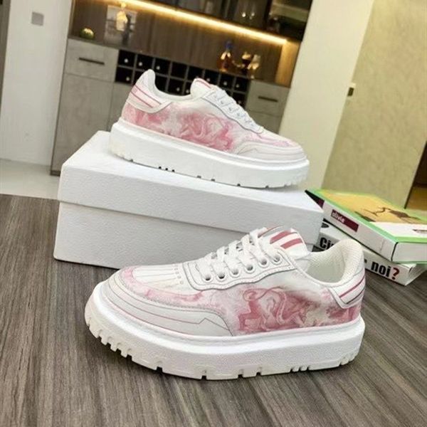 2021 quality dad shoes casual sports muffin thick soled leather lace up 2021 small white, Black
2021 quality dad shoes casual sports muffin thick soled leather lace up 2021 small white, Black