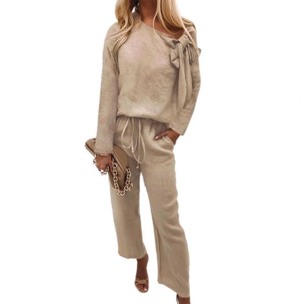 gym clothing side pockets skin-friendly long sleeve blouse wide leg pants set for office, White;black
gym clothing side pockets skin-friendly long sleeve blouse wide leg pants set for office, White;black