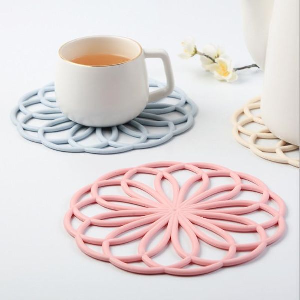 mats & pads 5pcs creative round flower heat resistant tpr mat drink cup coasters anti scald non-slip pot holder table placemat kitchen decor
mats & pads 5pcs creative round flower heat resistant tpr mat drink cup coasters anti scald non-slip pot holder table placemat kitchen decor