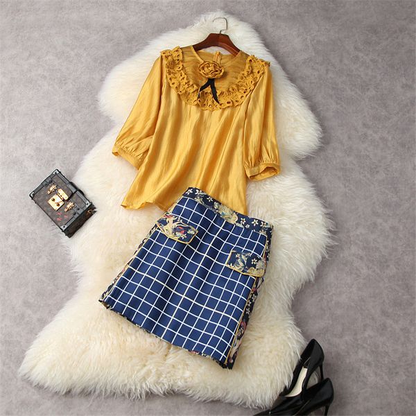 two piece dress fashion 3d flower embroidered loose shirt + mini skirt of two female pieces set designers casual clothes will see suit track, White
two piece dress fashion 3d flower embroidered loose shirt + mini skirt of two female pieces set designers casual clothes will see suit track, White