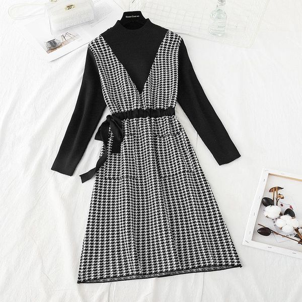 casual dresses knitted dress female 2021 spring autumn splicing fake two-piece plaid sweater lace-up waist lady winter vestidos e068, Black;gray
casual dresses knitted dress female 2021 spring autumn splicing fake two-piece plaid sweater lace-up waist lady winter vestidos e068, Black;gray