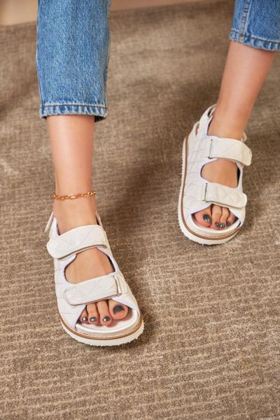 sandals adventure luxury designer gladiator women quilted black platform summer shoes plataform
sandals adventure luxury designer gladiator women quilted black platform summer shoes plataform