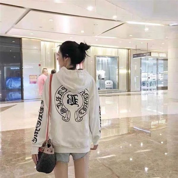 ch2021ss autumn and winter new horseshoe double sanskrit letter hooded loose pullover long sleeve sweater, Black
ch2021ss autumn and winter new horseshoe double sanskrit letter hooded loose pullover long sleeve sweater, Black