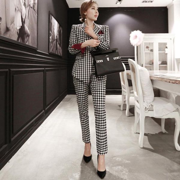 women's suits & blazers suit 2021 autumn and winter ladies fashion temperament slim slimming irregular plaid small clothes, White;black
women's suits & blazers suit 2021 autumn and winter ladies fashion temperament slim slimming irregular plaid small clothes, White;black