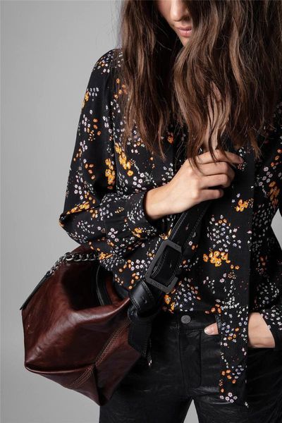 cosmetic bags & cases wings decoration women's handbags genuine leather 2021 fashion metal chain female one shoulder
cosmetic bags & cases wings decoration women's handbags genuine leather 2021 fashion metal chain female one shoulder