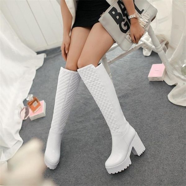 boots side zipper women's solid black super high heel round head square autumn and winter large
boots side zipper women's solid black super high heel round head square autumn and winter large