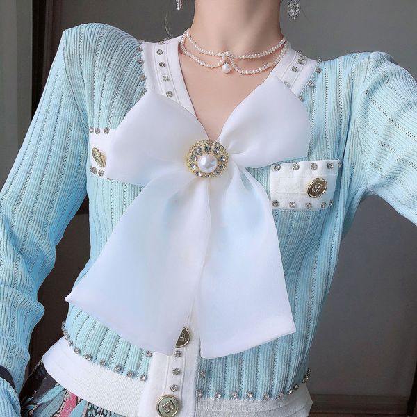 women's t shirt 2021 early autumn sweater cardigan long sleeve slim fit women's heavy industry v-neck coat dign, White
women's t shirt 2021 early autumn sweater cardigan long sleeve slim fit women's heavy industry v-neck coat dign, White