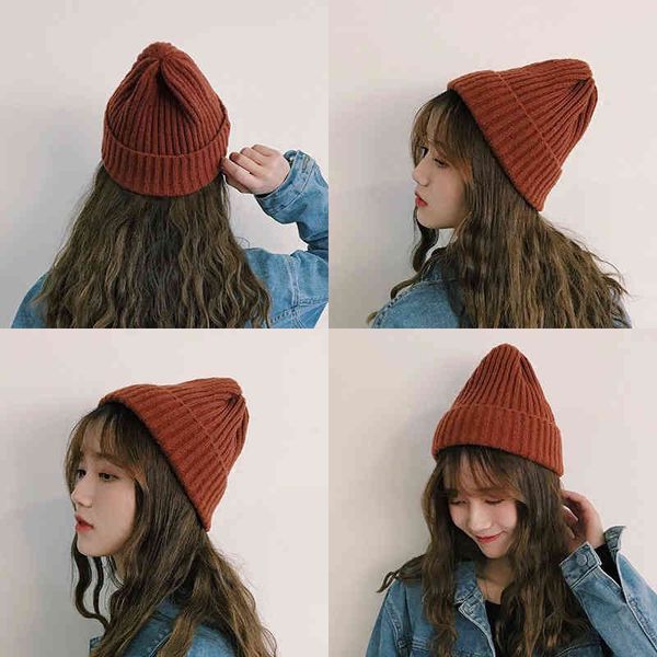 autumn and winter warm versatile chic knitted hat cute wool male student couple female accessories black friday, Blue;gray
autumn and winter warm versatile chic knitted hat cute wool male student couple female accessories black friday, Blue;gray
