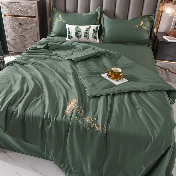 summer quilt air-conditioning soft breathable blanket thin queen king full comforter embroidery solid color adults bed cover comforters & se
summer quilt air-conditioning soft breathable blanket thin queen king full comforter embroidery solid color adults bed cover comforters & se