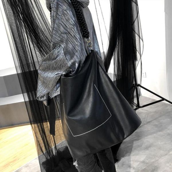 celebrity black women large capacity soft pu leather handbag 2022 fashion desinger female handbags big shoulder purses totestotes totes
celebrity black women large capacity soft pu leather handbag 2022 fashion desinger female handbags big shoulder purses totestotes totes
