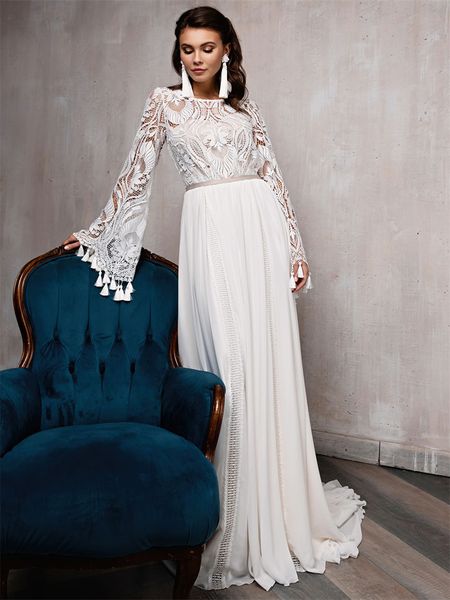 graceful white wedding dress lace appliques long sleeves o neck bridal gowns lace up floor length robe de mariee
graceful white wedding dress lace appliques long sleeves o neck bridal gowns lace up floor length robe de mariee