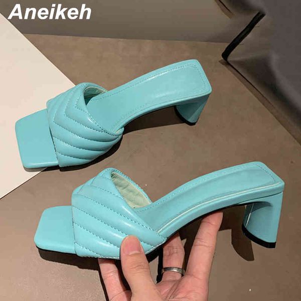 size 35-42 summer elegant slides high heels woman slippers slip on non-slip square head outdoor ladies shoes 210507, Black
size 35-42 summer elegant slides high heels woman slippers slip on non-slip square head outdoor ladies shoes 210507, Black