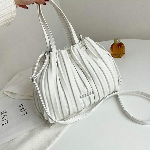 cross body folds design pu leather shoulder crossbody bags for women 2021 drawstring handbags and purses women's bucket totes
cross body folds design pu leather shoulder crossbody bags for women 2021 drawstring handbags and purses women's bucket totes