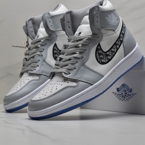 new air dÃòr oblique high baskets scarpe low kaws kim jones chaussures hommes trainers basketball sneakers women men shoes 36-45
new air dÃòr oblique high baskets scarpe low kaws kim jones chaussures hommes trainers basketball sneakers women men shoes 36-45