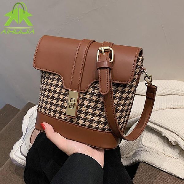 evening bags pu+woolen cloth handbag for woman designers casual shoulder messenger females crossbody bucket bag bolsa
evening bags pu+woolen cloth handbag for woman designers casual shoulder messenger females crossbody bucket bag bolsa