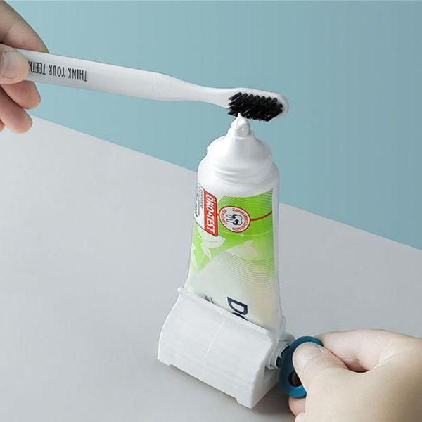 toothbrush holders 1pc multi-function home plastic toothpaste tube squeezer easy dispenser rolling holder bathroom supply tooth cleaning acc
toothbrush holders 1pc multi-function home plastic toothpaste tube squeezer easy dispenser rolling holder bathroom supply tooth cleaning acc