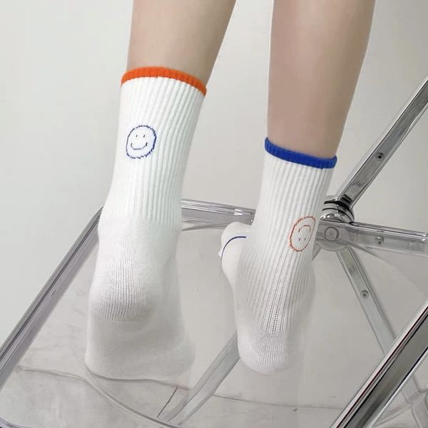 daily college style korean luokou blue horizontal bar smiling face children's spring and summer medium tube socks white cotton, Black;white
daily college style korean luokou blue horizontal bar smiling face children's spring and summer medium tube socks white cotton, Black;white