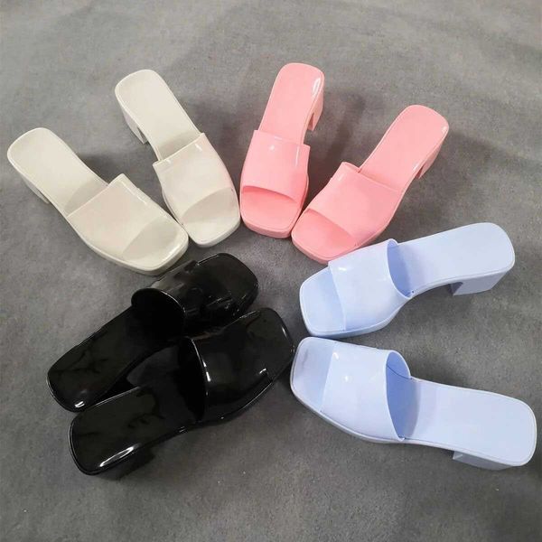 high grade slipper designer summer chunky heels slippers woman sandal pure color pantshoes with letters u, Black
high grade slipper designer summer chunky heels slippers woman sandal pure color pantshoes with letters u, Black