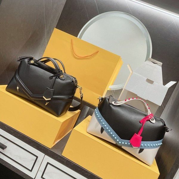 woman fashion crossbody lady bag monster pattern eyes pillow-bag 2021 ladies purse special designers shoulder bags
woman fashion crossbody lady bag monster pattern eyes pillow-bag 2021 ladies purse special designers shoulder bags
