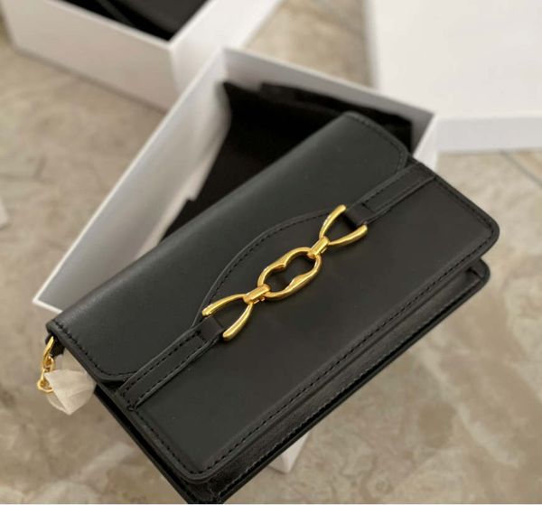 19*11cm small retro brand messenger bag flap crossbody wide shoulder strap letter bags genuine leather bags handbags celi with wall
19*11cm small retro brand messenger bag flap crossbody wide shoulder strap letter bags genuine leather bags handbags celi with wall