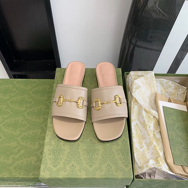 2021ss designer luxury woman spring summer slipper beach slide fashion trend scuffs sandals pretty slippers concise shoes size 35-39, Black
2021ss designer luxury woman spring summer slipper beach slide fashion trend scuffs sandals pretty slippers concise shoes size 35-39, Black