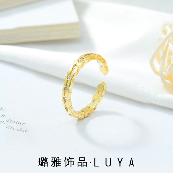 2021 micro set zircon women's in cool design exaggerated personality plain ring, Silver
2021 micro set zircon women's in cool design exaggerated personality plain ring, Silver
