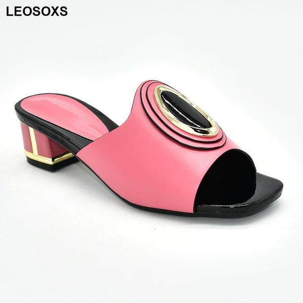 dress shoes latest design plus size women heel woman sandals 2021 summer nigerian party wedding pumps decorated with rhinestone, Black
dress shoes latest design plus size women heel woman sandals 2021 summer nigerian party wedding pumps decorated with rhinestone, Black