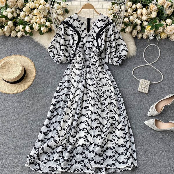 singreiny women chic embroidery dress french retro puff sleeve v neck a-line dresses summer casual elegant vacation long dress 210419, Black;gray
singreiny women chic embroidery dress french retro puff sleeve v neck a-line dresses summer casual elegant vacation long dress 210419, Black;gray