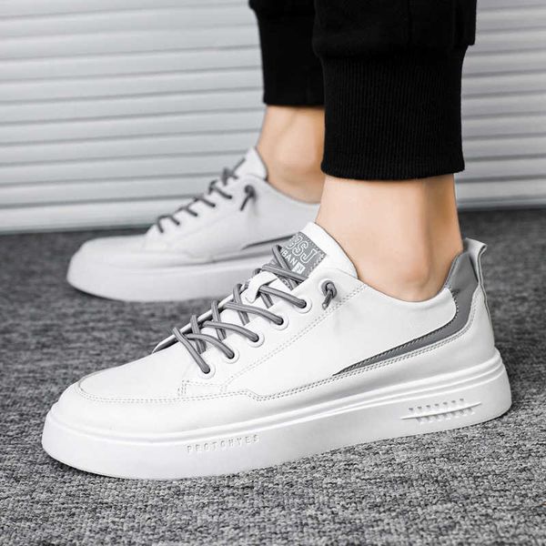 2021 autumn casual leather sho men's korean version fashion sports board small white elastic sleeve foot
2021 autumn casual leather sho men's korean version fashion sports board small white elastic sleeve foot