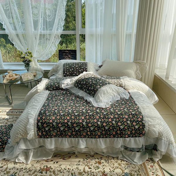 bedding sets 2021 luxury flannel velvet small floral set fleece ruffles lace duvet cover sheet pillowcase twin king size 4pcs
bedding sets 2021 luxury flannel velvet small floral set fleece ruffles lace duvet cover sheet pillowcase twin king size 4pcs