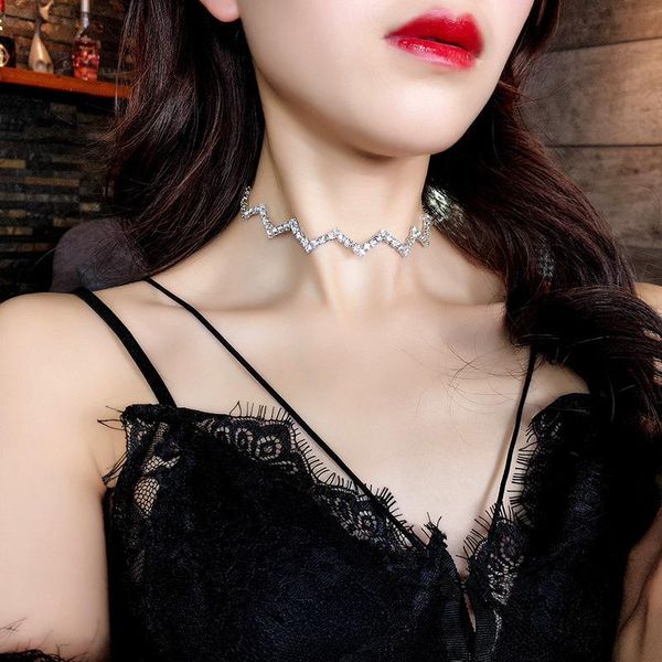 shiny set auger short silver necklace korean fashion simple weave rhinestone choker japan summer jewelry accessoires chokers, Golden;silver
shiny set auger short silver necklace korean fashion simple weave rhinestone choker japan summer jewelry accessoires chokers, Golden;silver