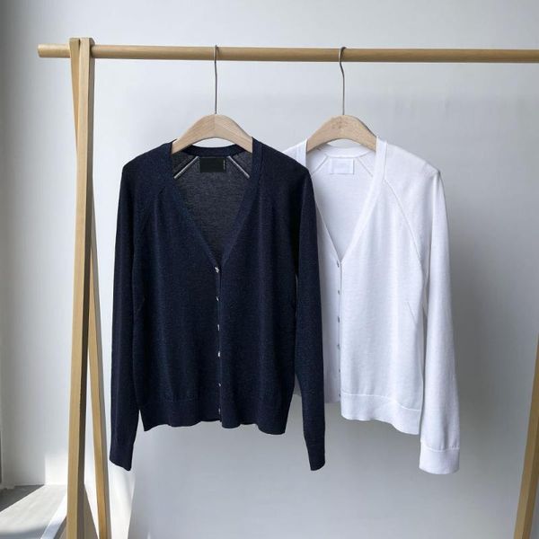 women's knits & tees 2021 early autumn simple basic long-sleeved v-neck knit cardigan with diamond buttom women sweater cropped, White
women's knits & tees 2021 early autumn simple basic long-sleeved v-neck knit cardigan with diamond buttom women sweater cropped, White