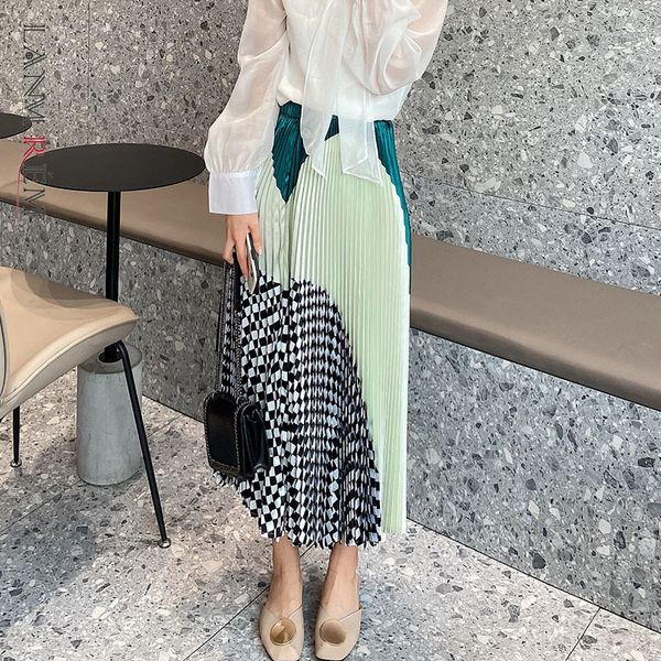 spring high elastic contrast color green pleated mid-calf length waist skirt for women 2a2927 210507, Black
spring high elastic contrast color green pleated mid-calf length waist skirt for women 2a2927 210507, Black