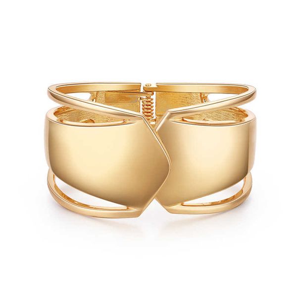 popular simple and exaggerated bangle wide brimmed bracelets for women spring buckle jewelry q0719, Black
popular simple and exaggerated bangle wide brimmed bracelets for women spring buckle jewelry q0719, Black