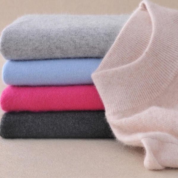 women's sweaters 2021 half-high collar sweater female cashmere pullover short loose korean version of the solid color wool shirt, White;black
women's sweaters 2021 half-high collar sweater female cashmere pullover short loose korean version of the solid color wool shirt, White;black