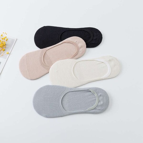 outer single women's real silk socks thin breathable moisture mulberry summer invisible, Black;white
outer single women's real silk socks thin breathable moisture mulberry summer invisible, Black;white