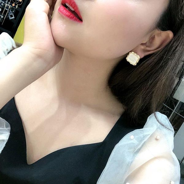 stud retro square earrings women elegant exquisite earring lady morandi color luxury female fashion trdndy zinc alloy kolczyki, Golden;silver
stud retro square earrings women elegant exquisite earring lady morandi color luxury female fashion trdndy zinc alloy kolczyki, Golden;silver