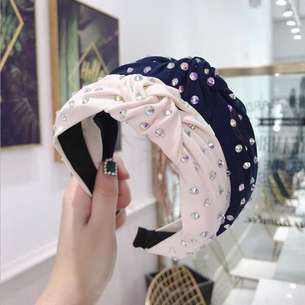 fashion women headband shining rhinestone hairband solid spring headwear hair hoop girls accessories wholesale1
fashion women headband shining rhinestone hairband solid spring headwear hair hoop girls accessories wholesale1