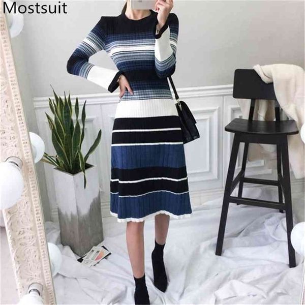winter korean striped knitted sweater dress women flare sleeve o-neck a-line dresses elegant vintage fashion ladies vestido 210513, Black;gray
winter korean striped knitted sweater dress women flare sleeve o-neck a-line dresses elegant vintage fashion ladies vestido 210513, Black;gray