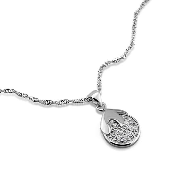 chains arrival fashion cute strawberry pendant necklace jewelry women solid 925 silver wave chain wedding shiny zircon crystal
chains arrival fashion cute strawberry pendant necklace jewelry women solid 925 silver wave chain wedding shiny zircon crystal