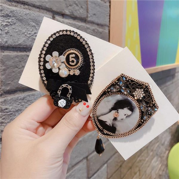pins, brooches woman suits creative design shield beauty flower number winter coat pin fashion accessories trendy jewelry, Gray
pins, brooches woman suits creative design shield beauty flower number winter coat pin fashion accessories trendy jewelry, Gray