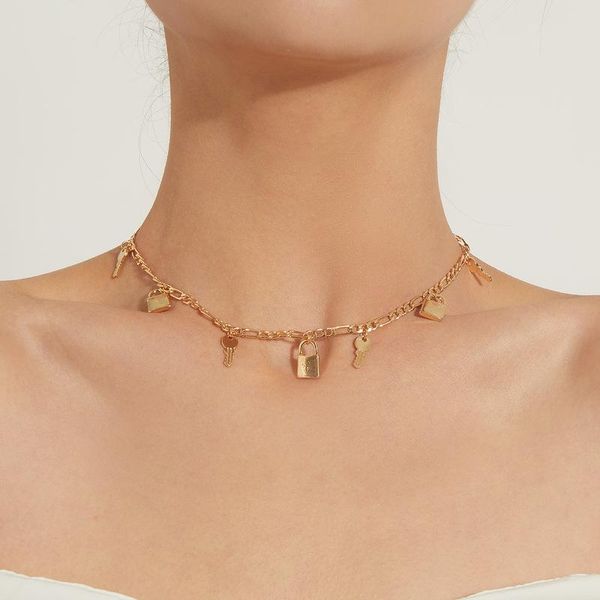 chokers vintage punk lock key metal choker gold silver color pendant chain necklace for women wedding party fashion jewelry gift, Golden;silver
chokers vintage punk lock key metal choker gold silver color pendant chain necklace for women wedding party fashion jewelry gift, Golden;silver
